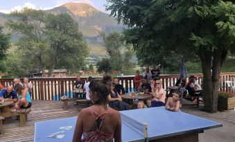 Camping, Hôtel de Plein Air les Cariamas