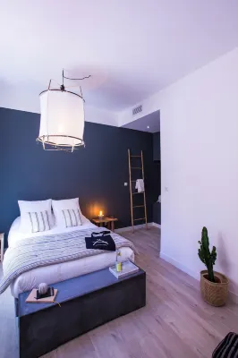 Antichambre Hotels near Maison Carrée