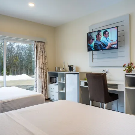 Leelas Villa Inn Flesherton