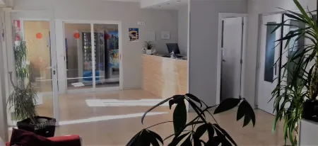 C&H Aravaca Garden Отели в г. Посуэло де Аларкон