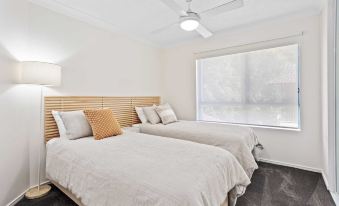 Villa Grande by Burleigh Letting Co