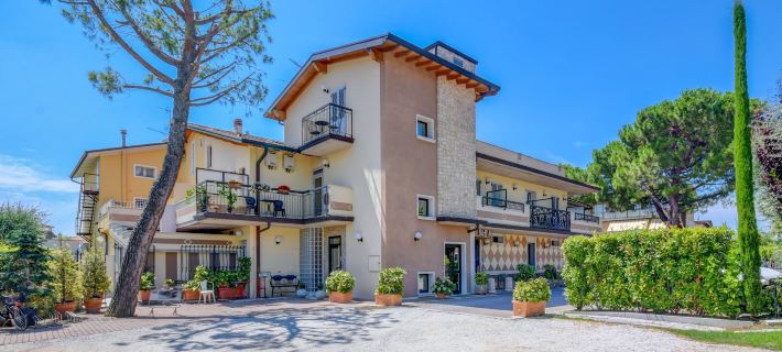 Camere America B&B Hotels in Sirmione