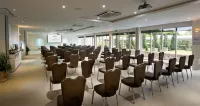 Mercure Clear Mountain Lodge Hotels in Cashmere