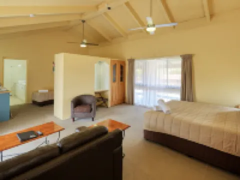 Motel Meneres Hotels in Corowa