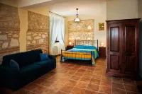 Il Poggio Dei Pettirossi Hotels in Sulmona