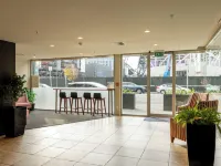 基督城華美達套房飯店 科倫坡附近的飯店