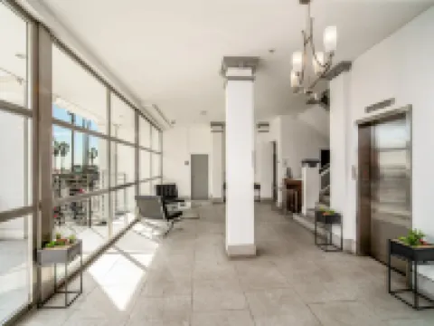 Air Venice on the Beach Hotels in Venice