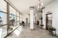 Air Venice on the Beach Hotels in Venice