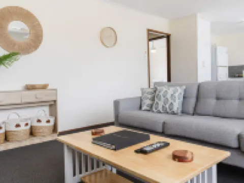 Palm View Holiday Apartments Hotels in Bowen