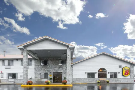 Super 8 by Wyndham Gallipolis Pt Pleasant Area Отели в г. Галлиполис Тауншип