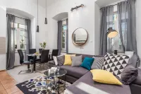 Molo Longo Apartments