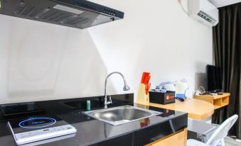 Cozy Studio Room Bintaro Icon Apartment