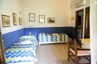 Sa Mola Hotels in Paulle