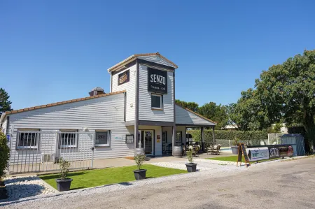 Brit Hotel Confort Manosque Cadarache Отели в г. Маноск