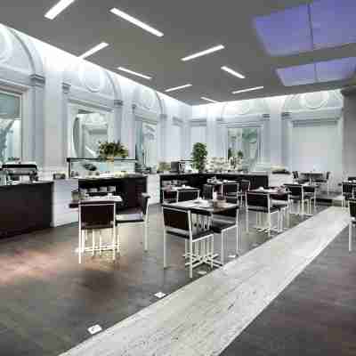 Exe International Palace Dining/Meeting Rooms