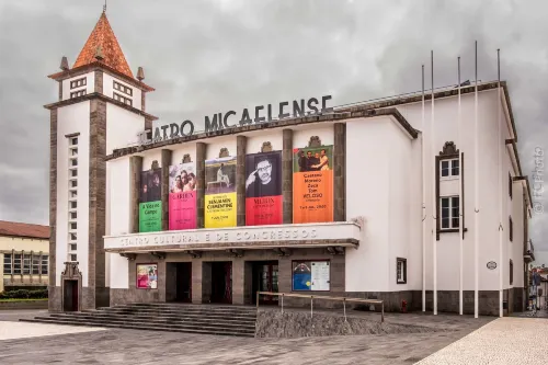 CC Guest House - "Ao Mercado"