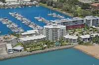 Mariners North Holiday Apartments - spa