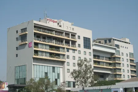 Hotel Parc Estique Отели рядом со станцией Pune Junction Railway Station