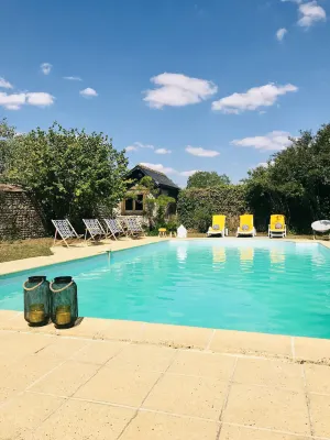 Taty Ginette Hotels in Oucques