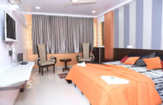 Hotel Tukson Hotels near Shree Vighnahar Ganapati Mandir, Ozar