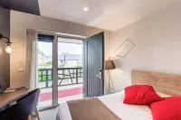 Hôtel Ar Iniz Hotels in Paramé