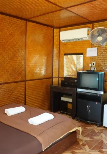 บังกะโลมาตรฐานพร้อมเครื่องปรับอากาศ