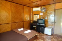 Green Cottage Beach Resort Hotel di Pantai Lonely / Teluk Bai Lan