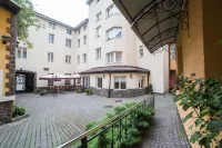 Optima Dworzec Lviv