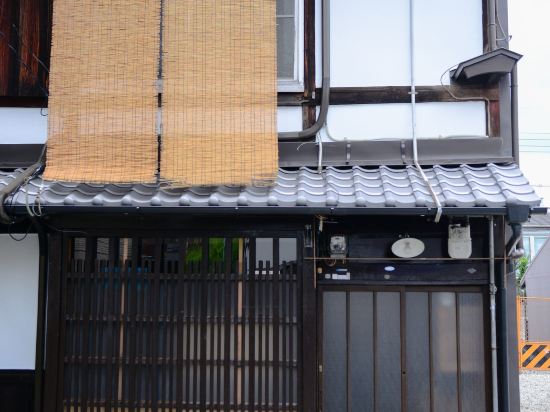 Nishioji Kado