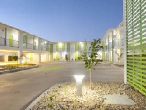 Mackay Oceanside Central Hotel Official Hotels in Mackay