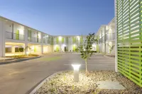 Mackay Oceanside Central Hotel Official Hotels in Mackay