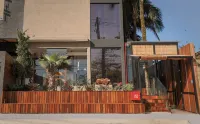 Mandala Beach Hotel - Bjergudsigt