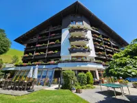 Alpenlandhof Hotels in Dobriach