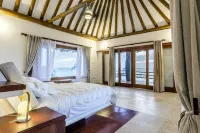 DK Luxury Ocean Front Villa - Adults Only - ビーチサイド