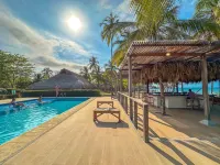 Huku Beach Hostel Palomino - Pools