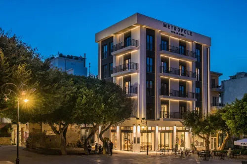 Metropole Urban Hotel - بار