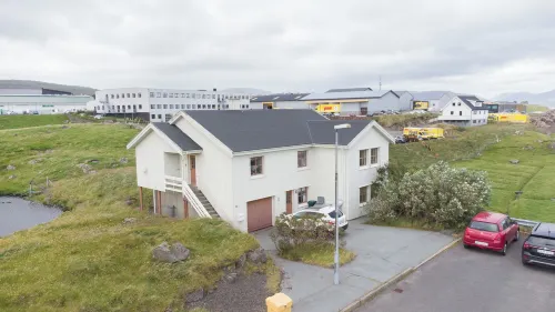 4 Bedroom Apartment - 20 Min Walk from City Centre - Nature
