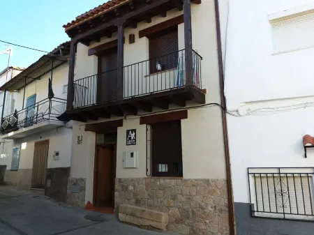 La Casa de Mi Abuela Отели в г. Касас-дель-Монте