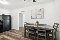 3 Bedroom Urban Retreat close to Downtown