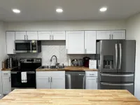 Anchorage Midtown Apartment- Wyoming 1