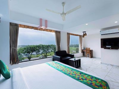 Treebo Airsuite Airport Hotel