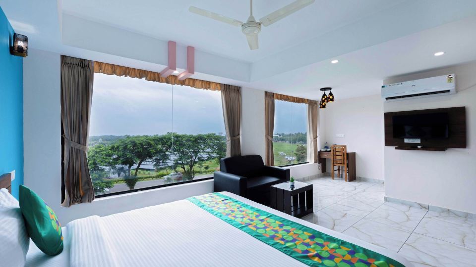 Treebo Airsuite Airport Hotel