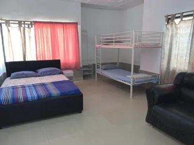Inviting 3-Bed Apartment in Kumasi Ashanti Ghana Hotels near Game Kumasi