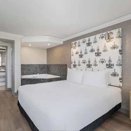 Sandman Signature Toronto Airport Hotel