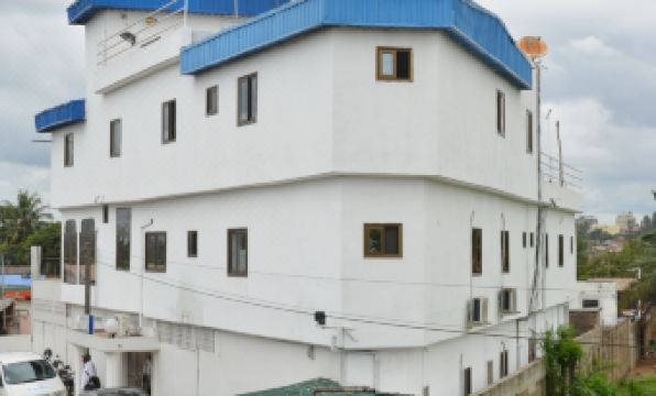 Hotel Residence Lobal - Housity