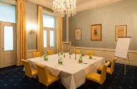 Hotel Ambassador - Scenic