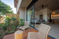 Khiwane Boutique Hotel Отели в г. 