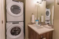 Skyridge 401 by Canmore Premier