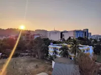 Cozy Guwahati Apartment With City & Mountain Views - Apartments