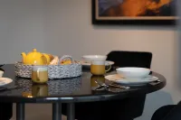 Cottage Mews - Seaside Cottage Parking Terrace